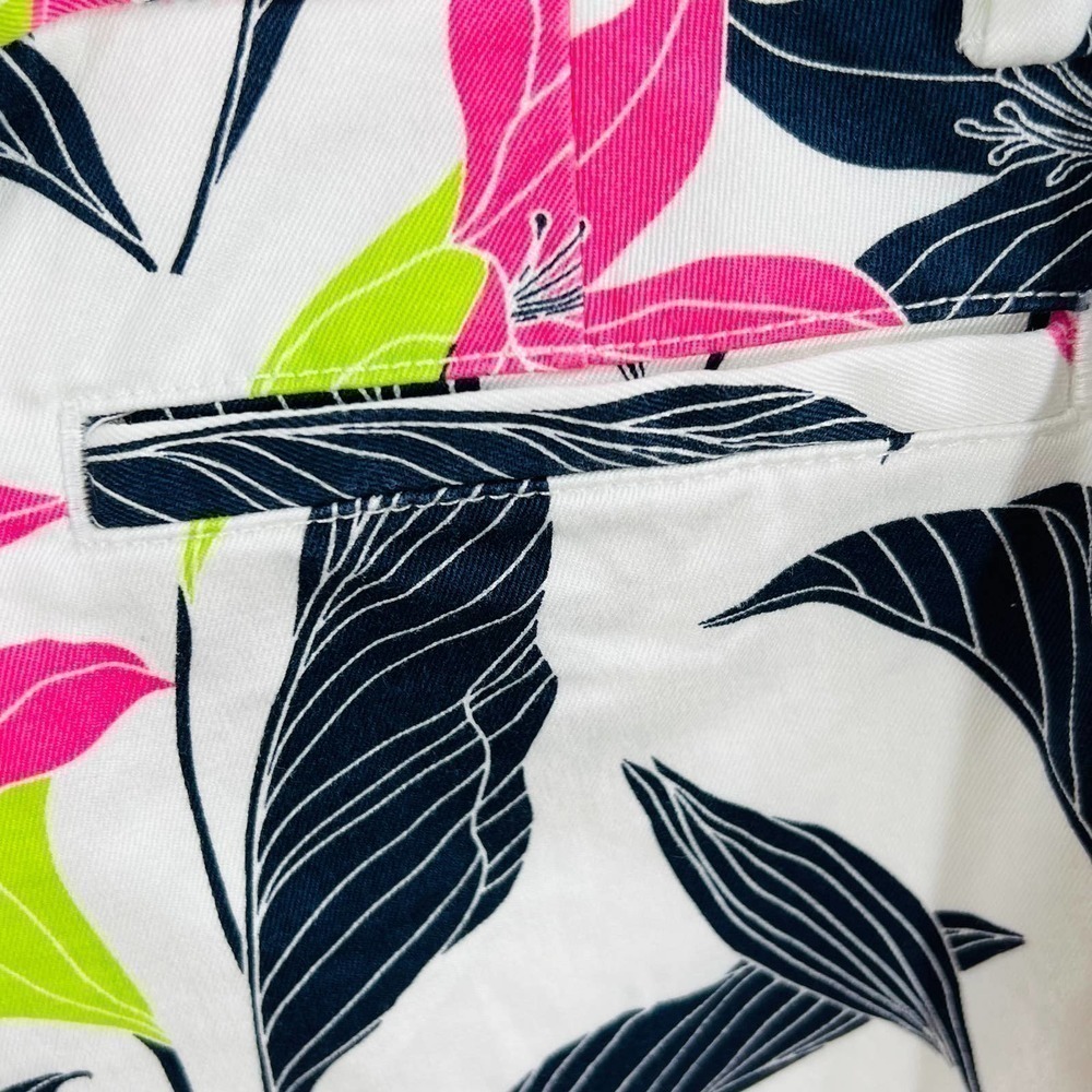 Lands End Crop Chino Pants Floral Lily Print Stretch Black White Size 10P - Picture 7 of 12